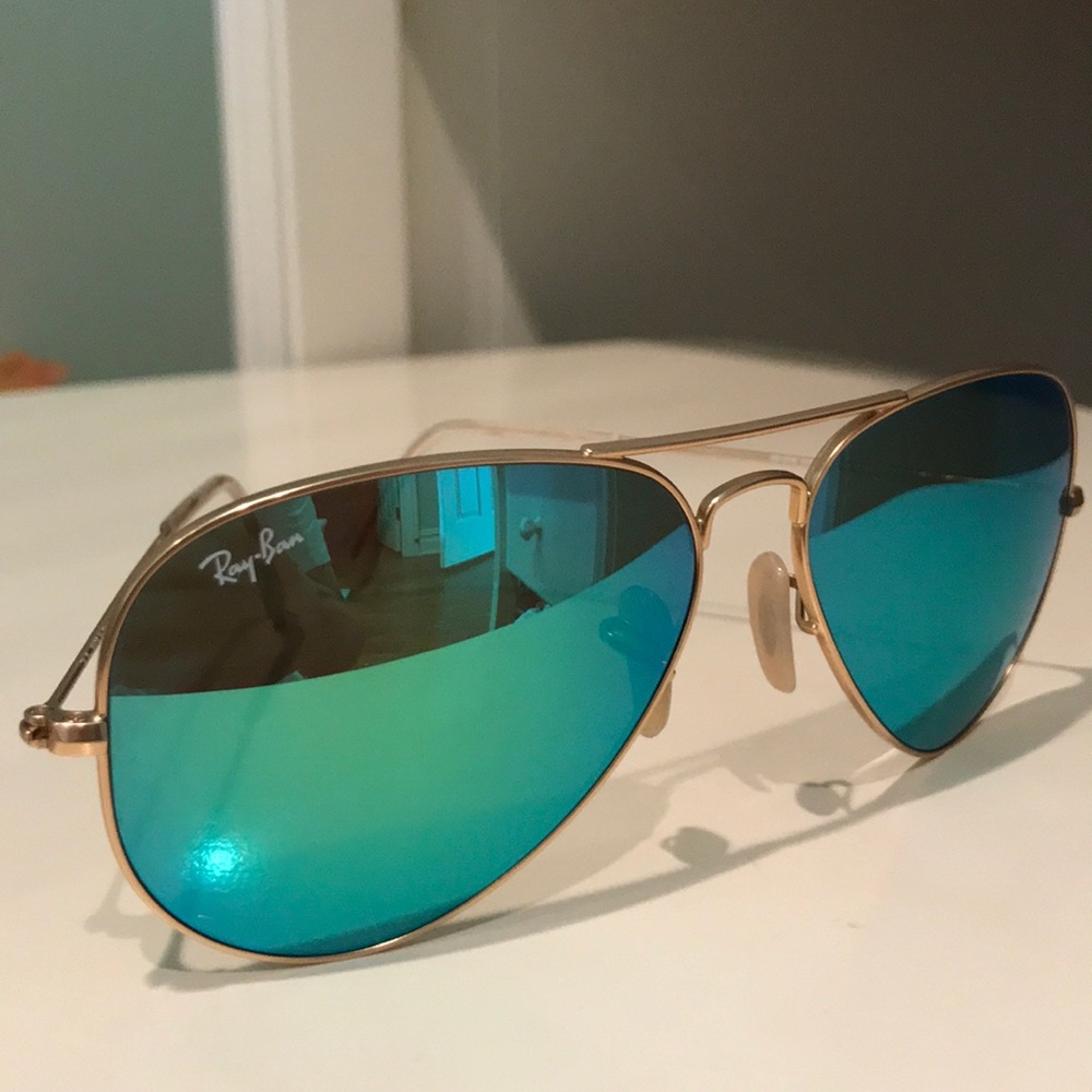 NEW W/O TAG Ray-Ban Aviators